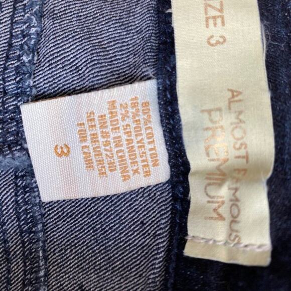 Almost Famous sz 3 high waist short shorts‎ jean shorts - Picture 5 of 5